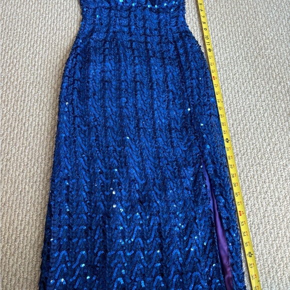 Elegant Blue One Shoulder Dress - Picture 6 of 6